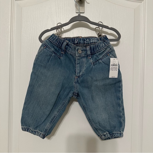3/$30 | NWT Baby Gap Bubble Jeans - Picture 5 of 6